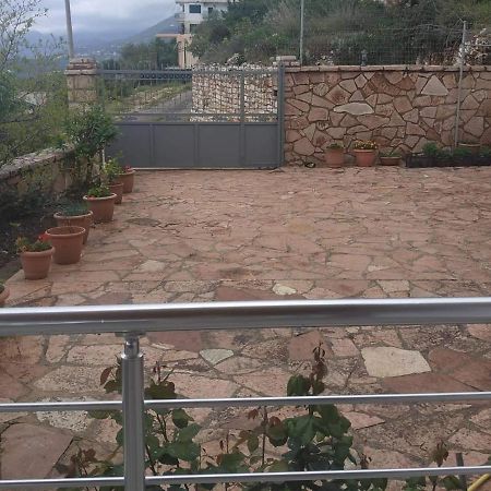 View Apartment Lukove Ngoại thất bức ảnh