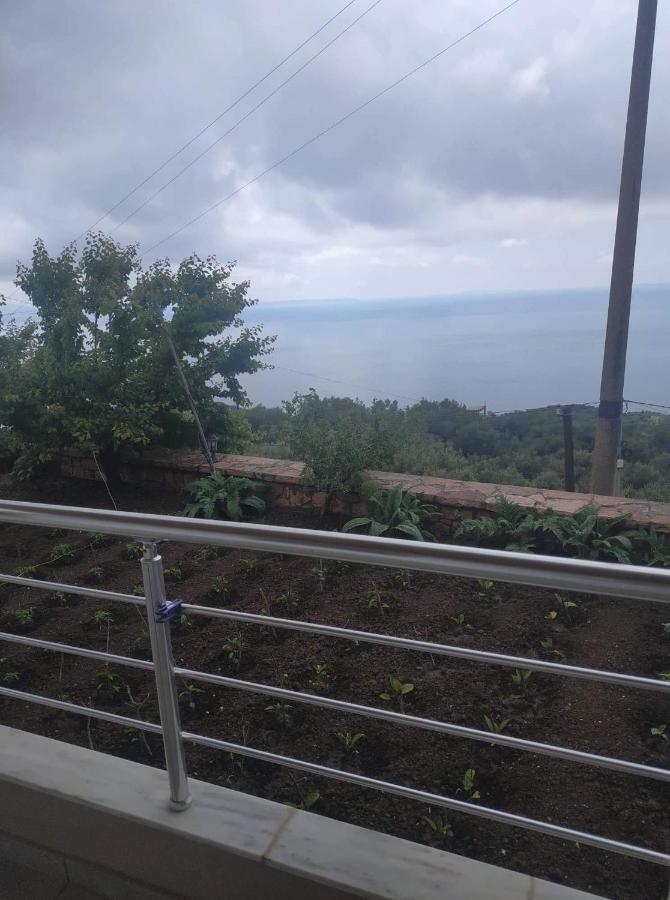 View Apartment Lukove Ngoại thất bức ảnh